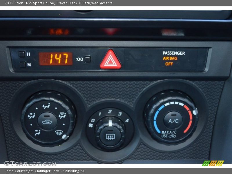 Raven Black / Black/Red Accents 2013 Scion FR-S Sport Coupe