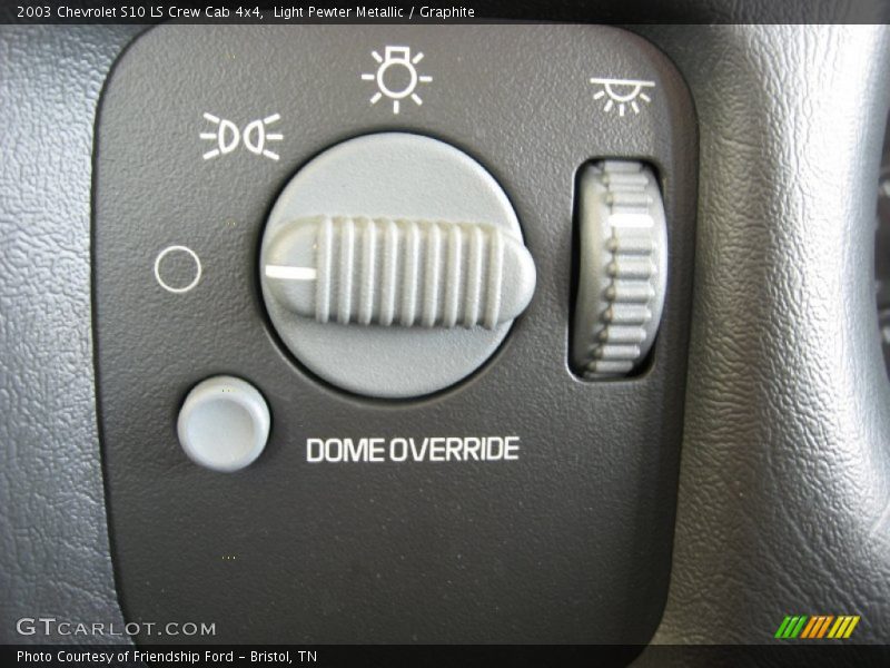 Light Pewter Metallic / Graphite 2003 Chevrolet S10 LS Crew Cab 4x4