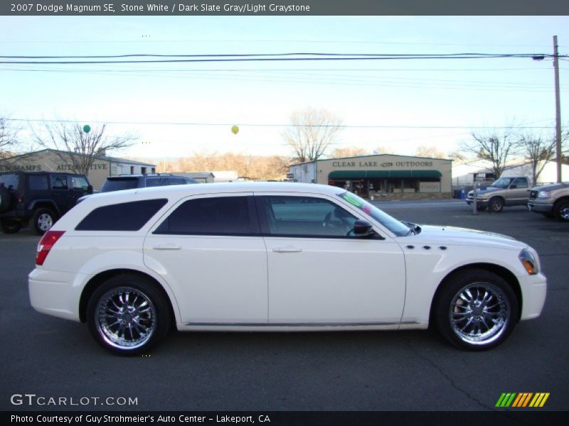 Stone White / Dark Slate Gray/Light Graystone 2007 Dodge Magnum SE