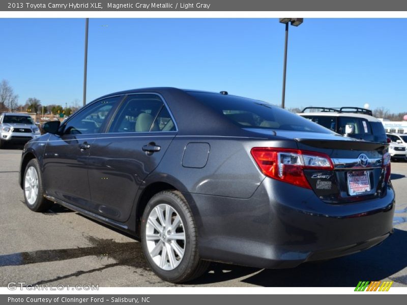 Magnetic Gray Metallic / Light Gray 2013 Toyota Camry Hybrid XLE