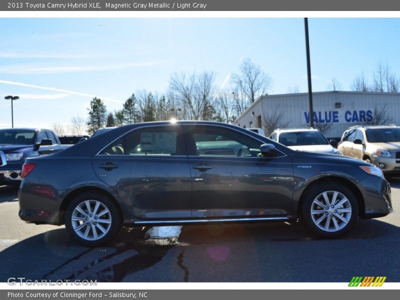 Magnetic Gray Metallic / Light Gray 2013 Toyota Camry Hybrid XLE