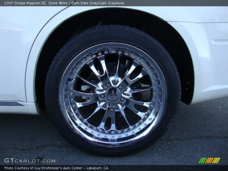 Custom Wheels of 2007 Magnum SE
