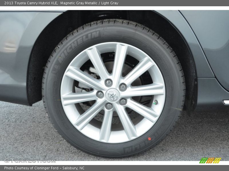 Magnetic Gray Metallic / Light Gray 2013 Toyota Camry Hybrid XLE