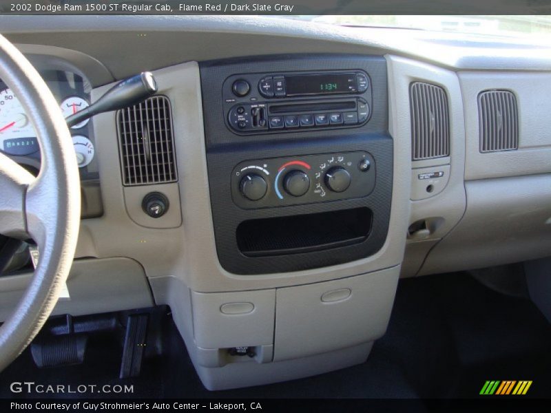 Flame Red / Dark Slate Gray 2002 Dodge Ram 1500 ST Regular Cab