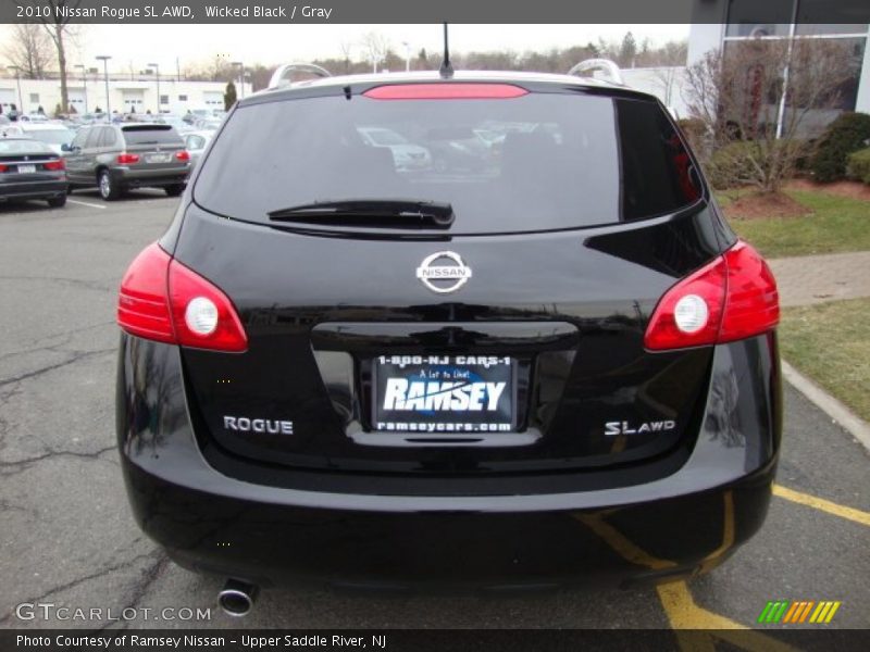 Wicked Black / Gray 2010 Nissan Rogue SL AWD