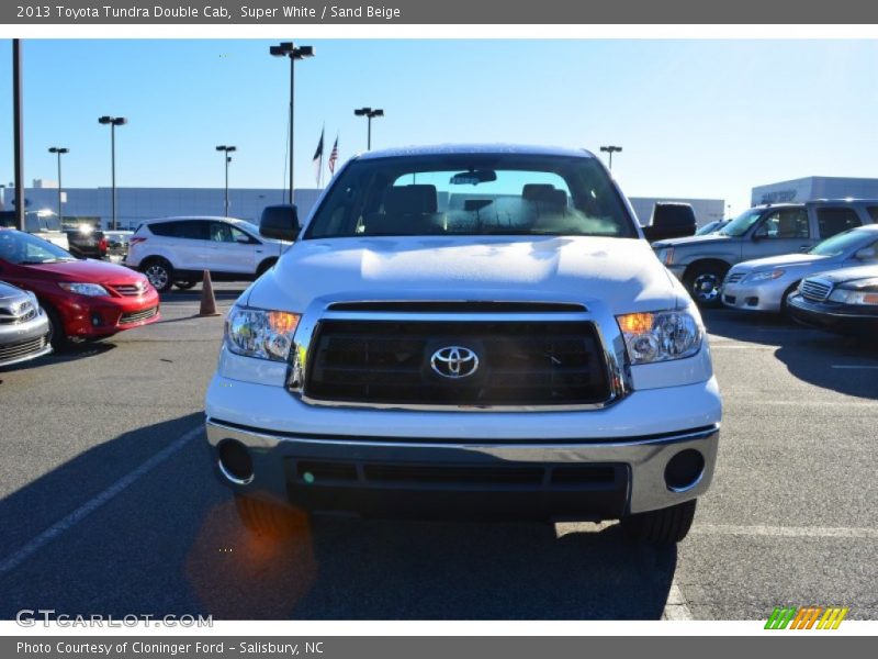 Super White / Sand Beige 2013 Toyota Tundra Double Cab