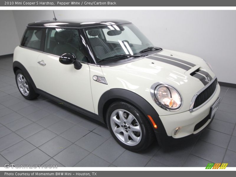 Front 3/4 View of 2010 Cooper S Hardtop