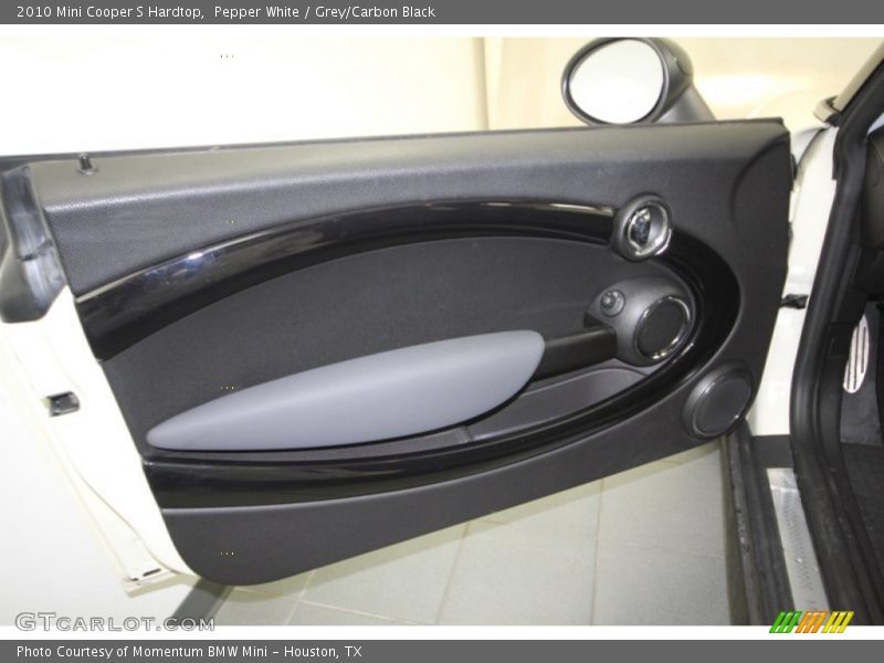 Door Panel of 2010 Cooper S Hardtop