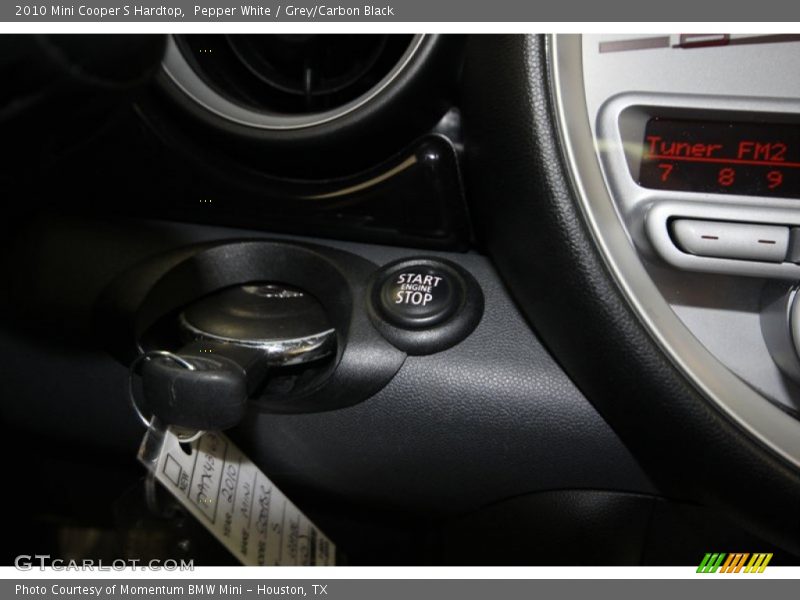 Pepper White / Grey/Carbon Black 2010 Mini Cooper S Hardtop