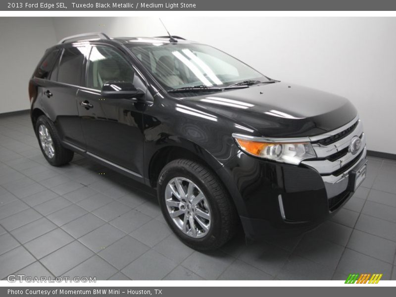 Tuxedo Black Metallic / Medium Light Stone 2013 Ford Edge SEL