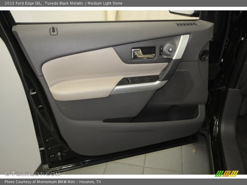 Tuxedo Black Metallic / Medium Light Stone 2013 Ford Edge SEL