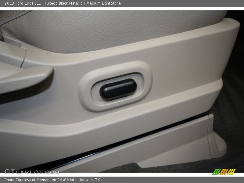 Tuxedo Black Metallic / Medium Light Stone 2013 Ford Edge SEL