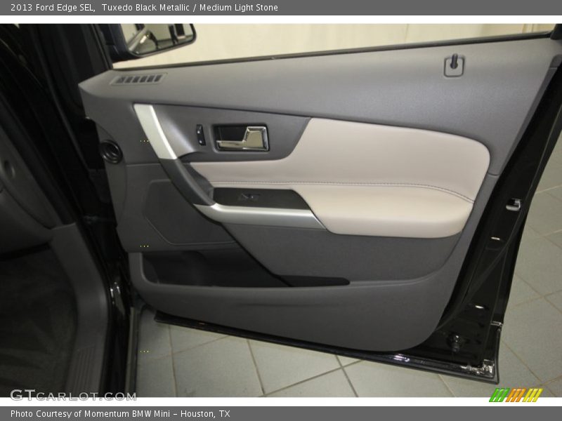 Tuxedo Black Metallic / Medium Light Stone 2013 Ford Edge SEL