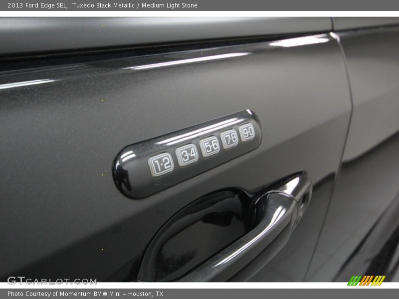 Tuxedo Black Metallic / Medium Light Stone 2013 Ford Edge SEL