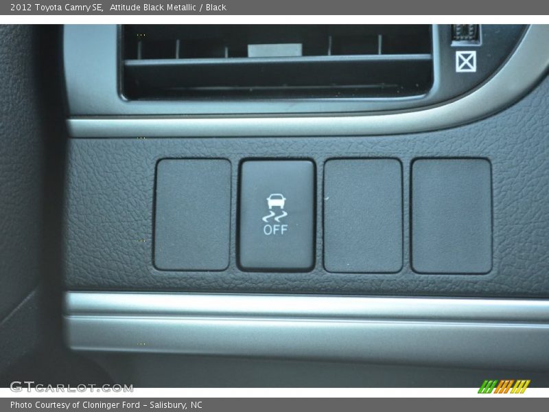 Attitude Black Metallic / Black 2012 Toyota Camry SE