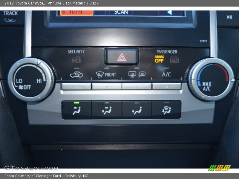 Attitude Black Metallic / Black 2012 Toyota Camry SE