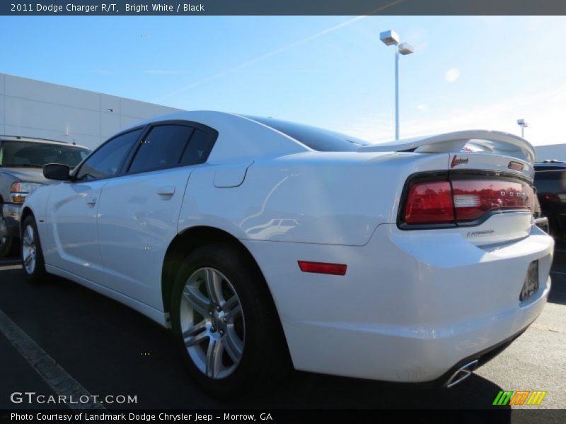 Bright White / Black 2011 Dodge Charger R/T