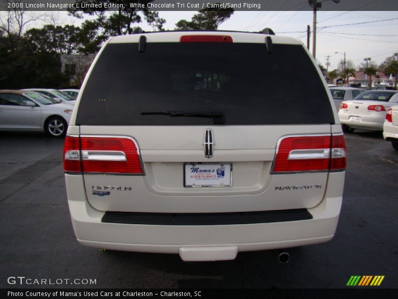 White Chocolate Tri Coat / Camel/Sand Piping 2008 Lincoln Navigator L Limited Edition