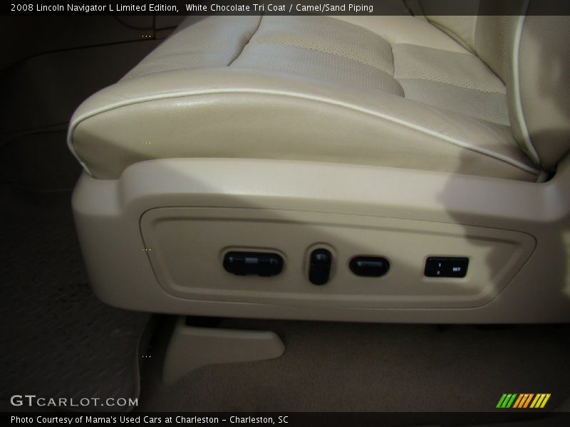 White Chocolate Tri Coat / Camel/Sand Piping 2008 Lincoln Navigator L Limited Edition