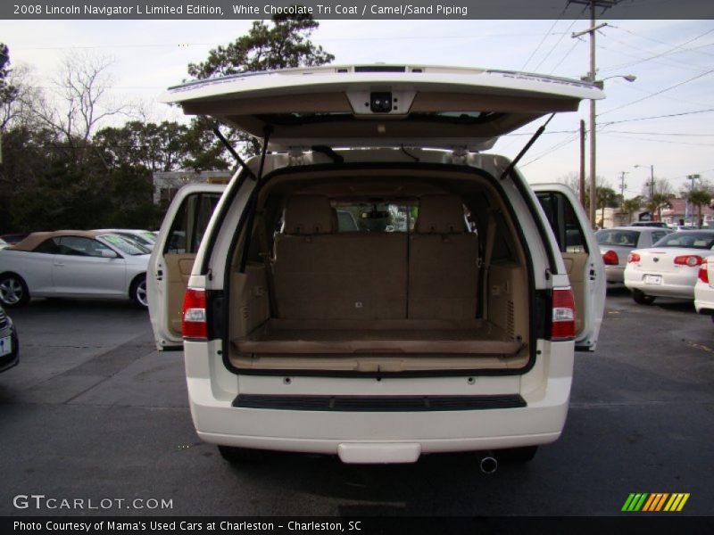 White Chocolate Tri Coat / Camel/Sand Piping 2008 Lincoln Navigator L Limited Edition