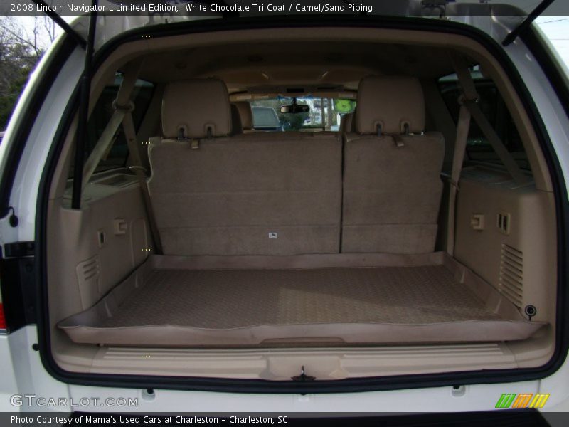 White Chocolate Tri Coat / Camel/Sand Piping 2008 Lincoln Navigator L Limited Edition