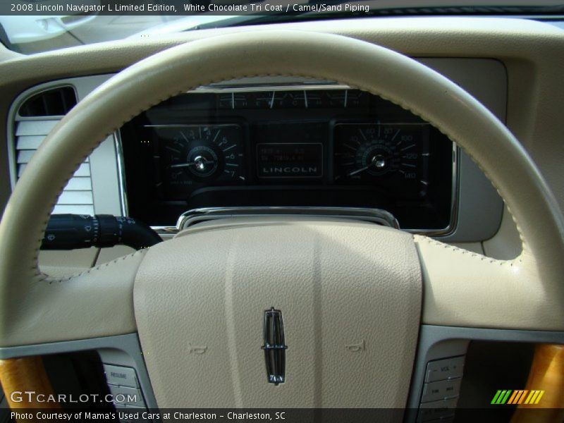 White Chocolate Tri Coat / Camel/Sand Piping 2008 Lincoln Navigator L Limited Edition