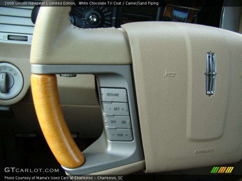 White Chocolate Tri Coat / Camel/Sand Piping 2008 Lincoln Navigator L Limited Edition