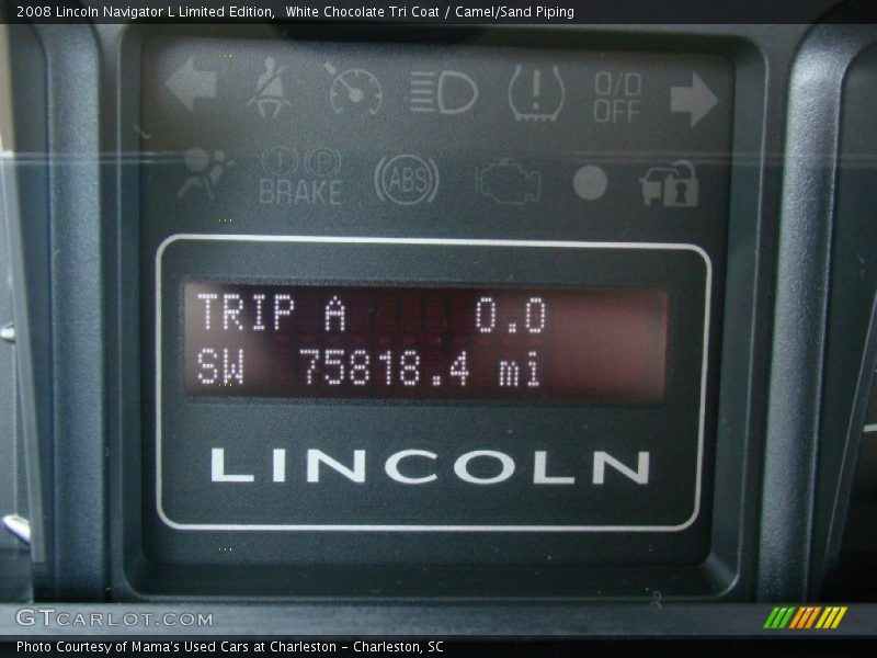 White Chocolate Tri Coat / Camel/Sand Piping 2008 Lincoln Navigator L Limited Edition