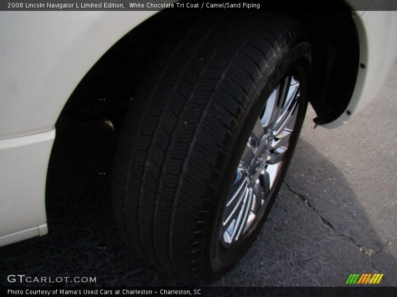 White Chocolate Tri Coat / Camel/Sand Piping 2008 Lincoln Navigator L Limited Edition