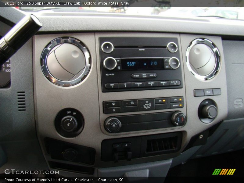 Oxford White / Steel Gray 2011 Ford F250 Super Duty XLT Crew Cab