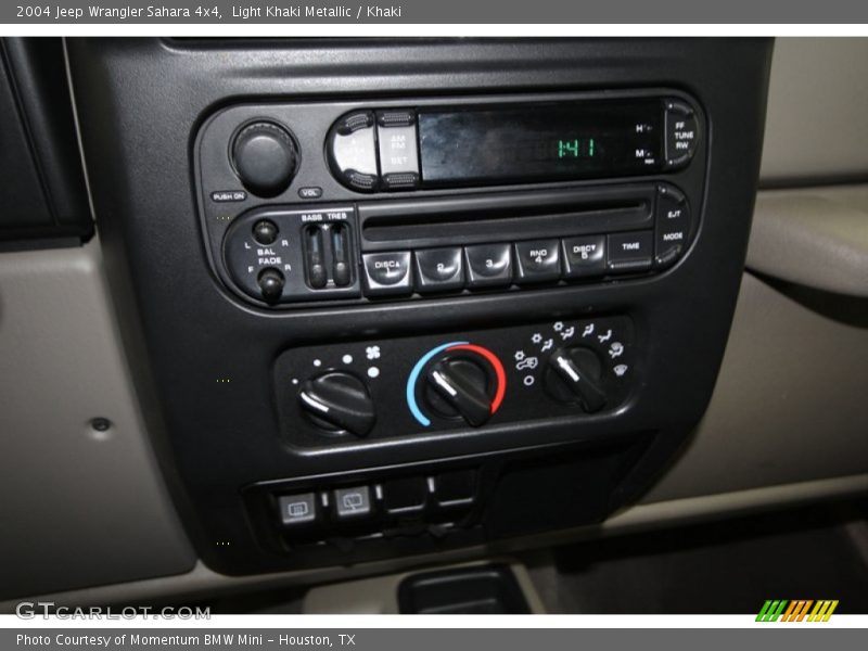 Light Khaki Metallic / Khaki 2004 Jeep Wrangler Sahara 4x4