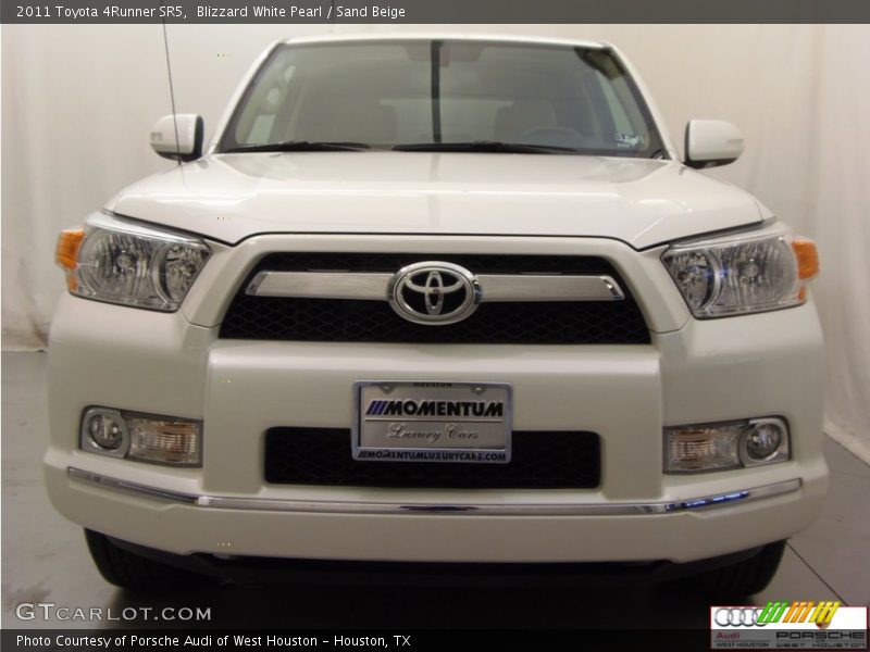 Blizzard White Pearl / Sand Beige 2011 Toyota 4Runner SR5