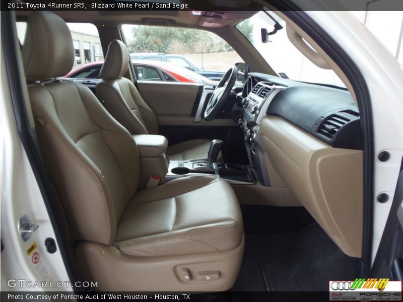 Blizzard White Pearl / Sand Beige 2011 Toyota 4Runner SR5
