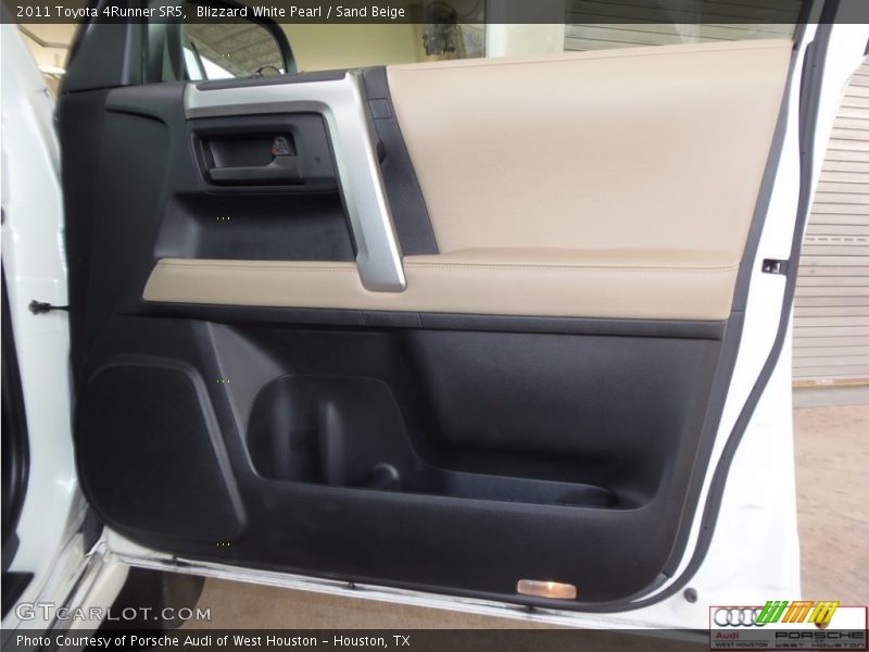 Blizzard White Pearl / Sand Beige 2011 Toyota 4Runner SR5