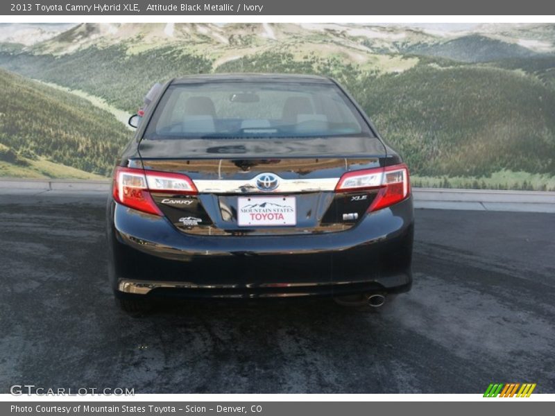 Attitude Black Metallic / Ivory 2013 Toyota Camry Hybrid XLE