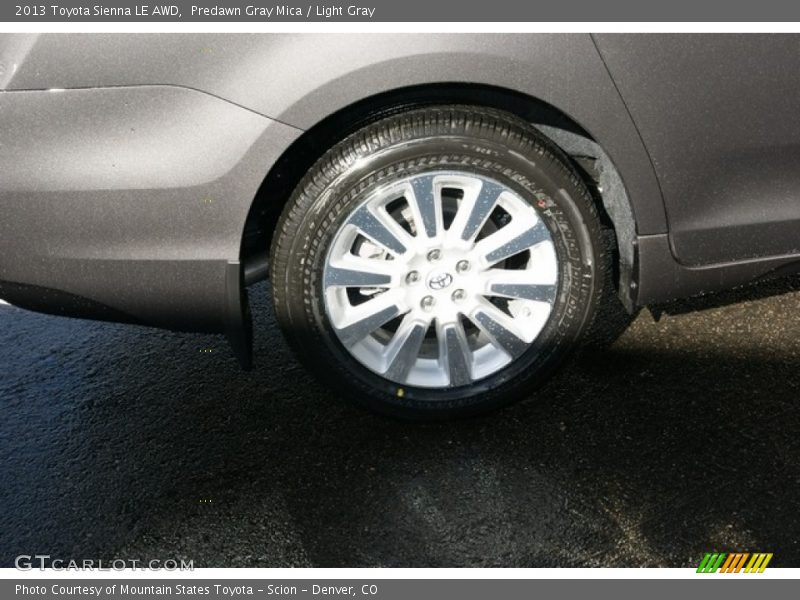 Predawn Gray Mica / Light Gray 2013 Toyota Sienna LE AWD