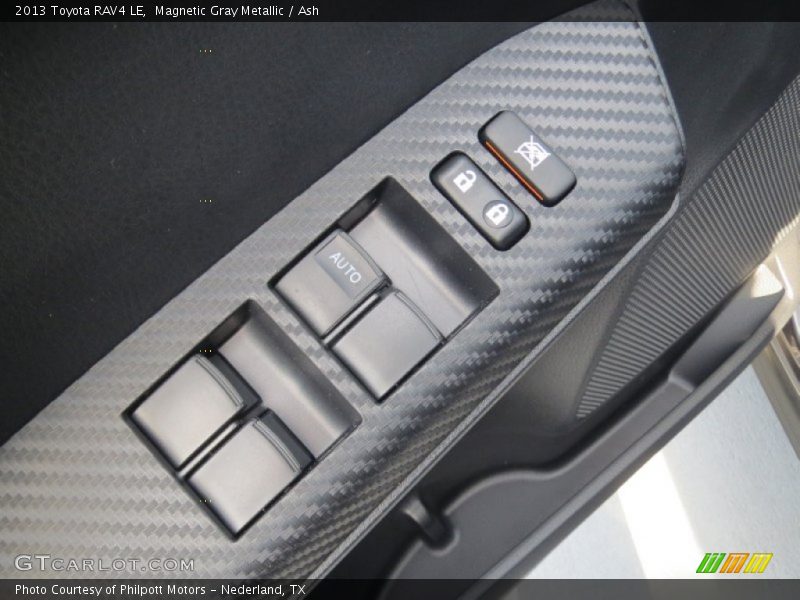 Magnetic Gray Metallic / Ash 2013 Toyota RAV4 LE