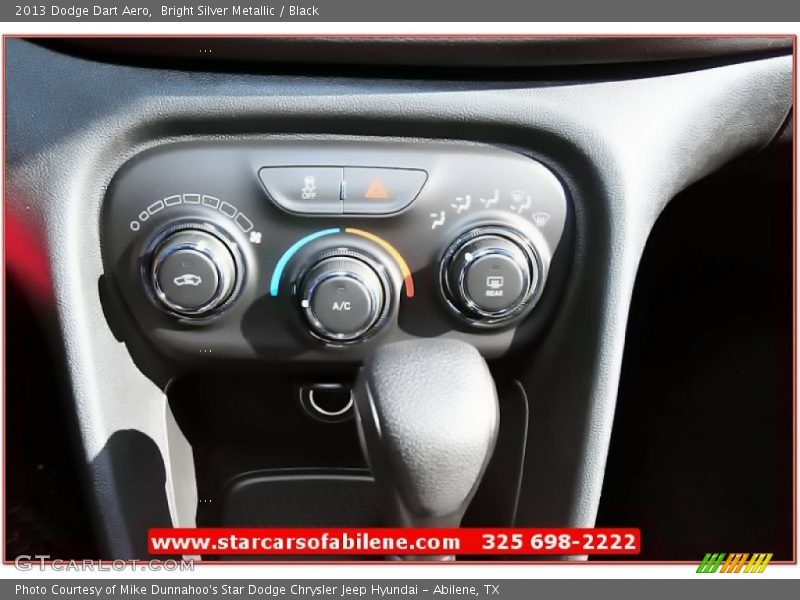 Bright Silver Metallic / Black 2013 Dodge Dart Aero