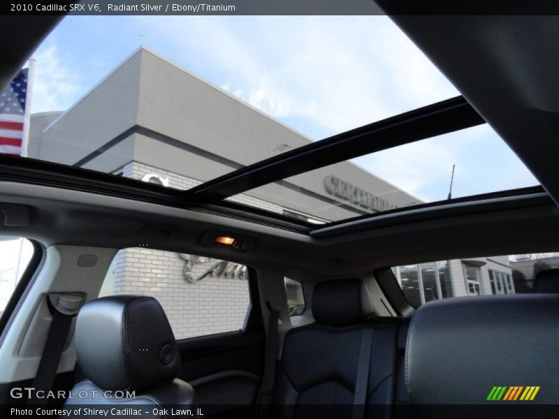 Radiant Silver / Ebony/Titanium 2010 Cadillac SRX V6