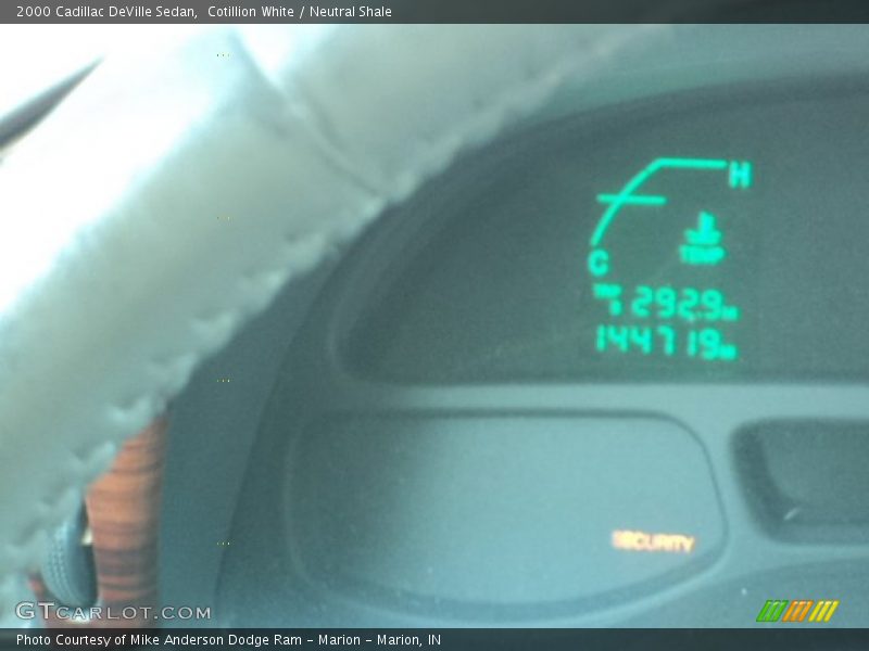 Cotillion White / Neutral Shale 2000 Cadillac DeVille Sedan