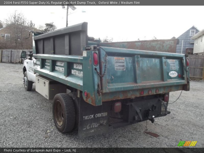 2004 F550 Super Duty XL Regular Cab 4x4 Dump Truck Oxford White