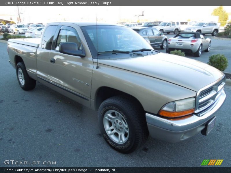 Light Almond Pearl / Taupe 2001 Dodge Dakota SLT Club Cab