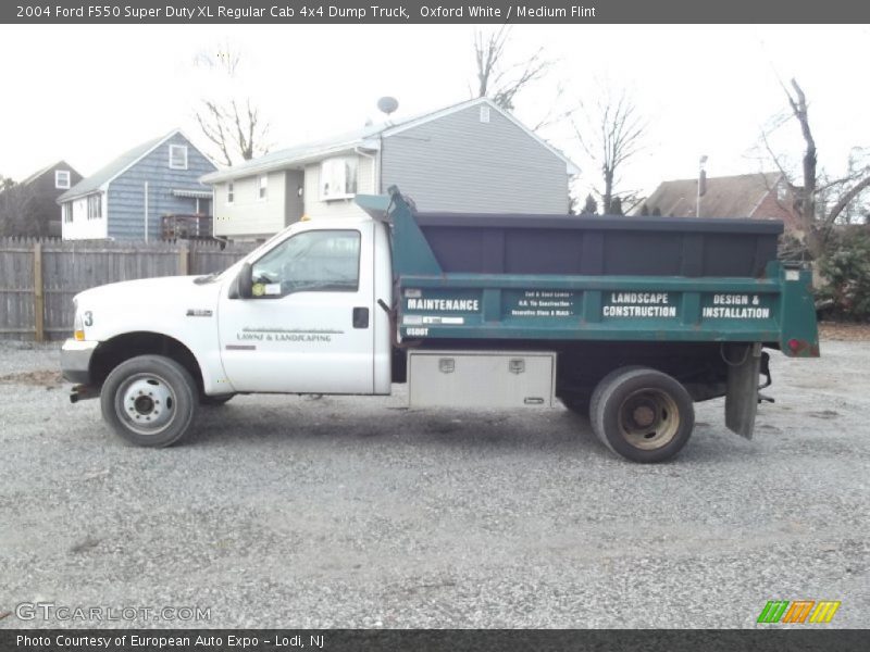  2004 F550 Super Duty XL Regular Cab 4x4 Dump Truck Oxford White
