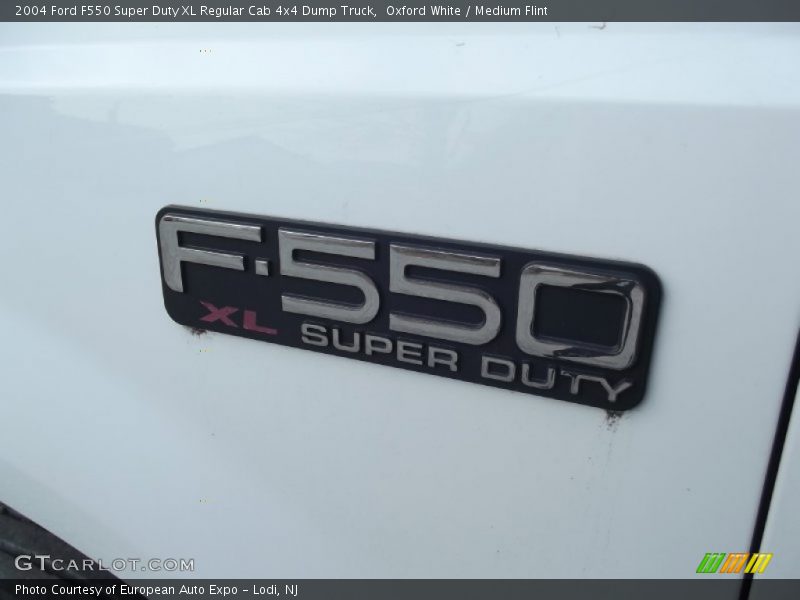 F-550 XL Super Duty - 2004 Ford F550 Super Duty XL Regular Cab 4x4 Dump Truck