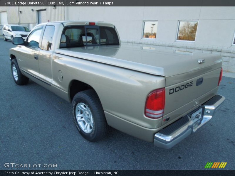 Light Almond Pearl / Taupe 2001 Dodge Dakota SLT Club Cab