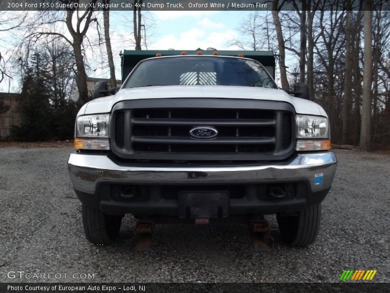 Oxford White / Medium Flint 2004 Ford F550 Super Duty XL Regular Cab 4x4 Dump Truck