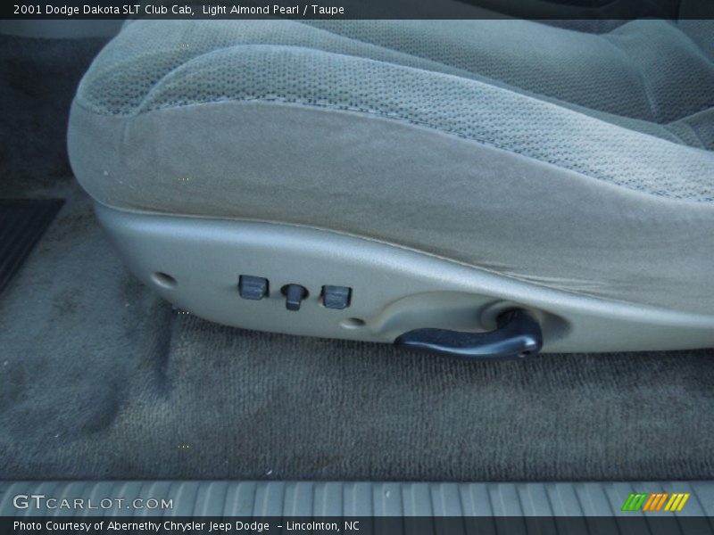 Light Almond Pearl / Taupe 2001 Dodge Dakota SLT Club Cab