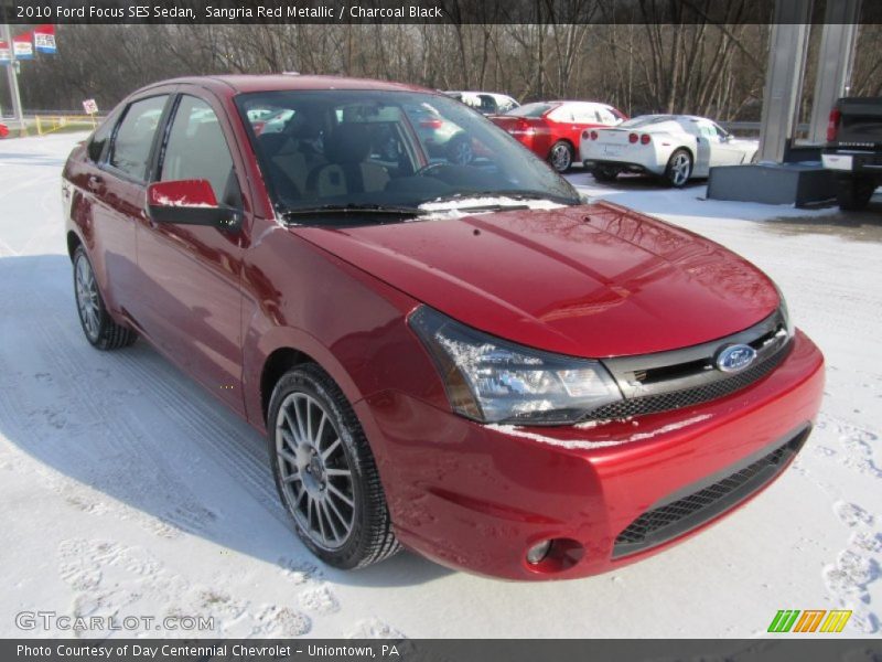 Front 3/4 View of 2010 Focus SES Sedan