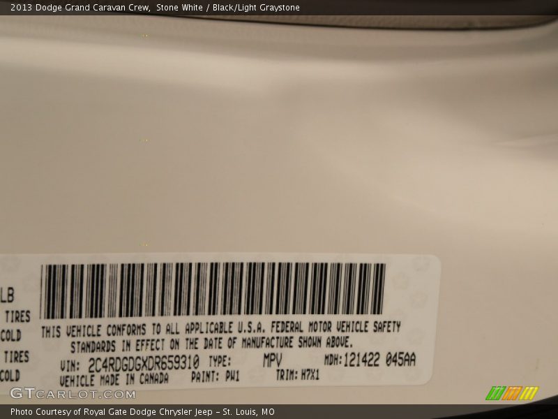 Stone White / Black/Light Graystone 2013 Dodge Grand Caravan Crew