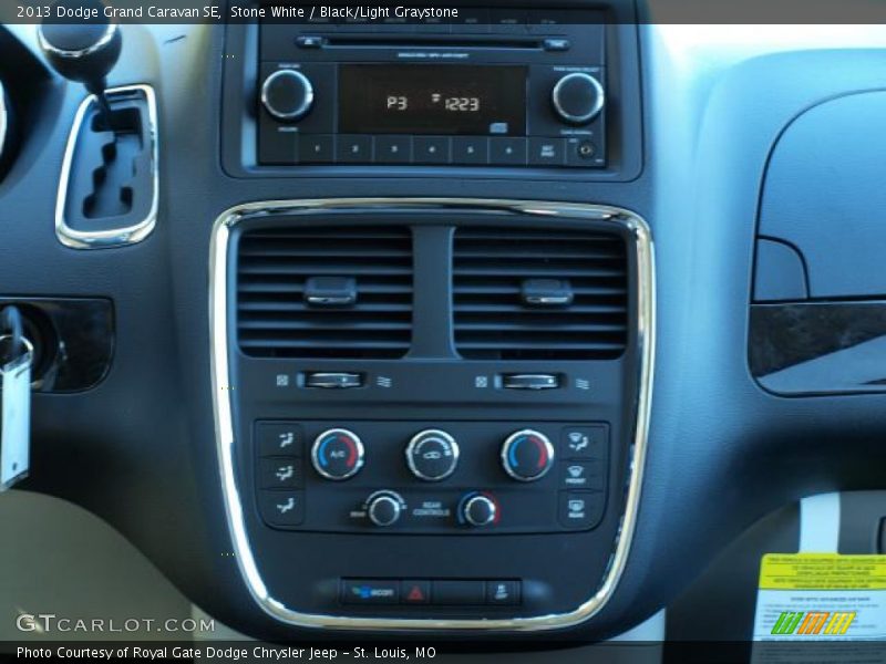 Stone White / Black/Light Graystone 2013 Dodge Grand Caravan SE